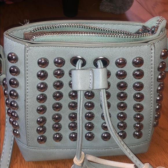 Woman shoulder bag with silver studs - Picture 4 of 4